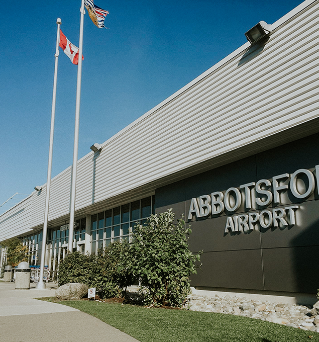  Abbotsford International Airport (YXX) 