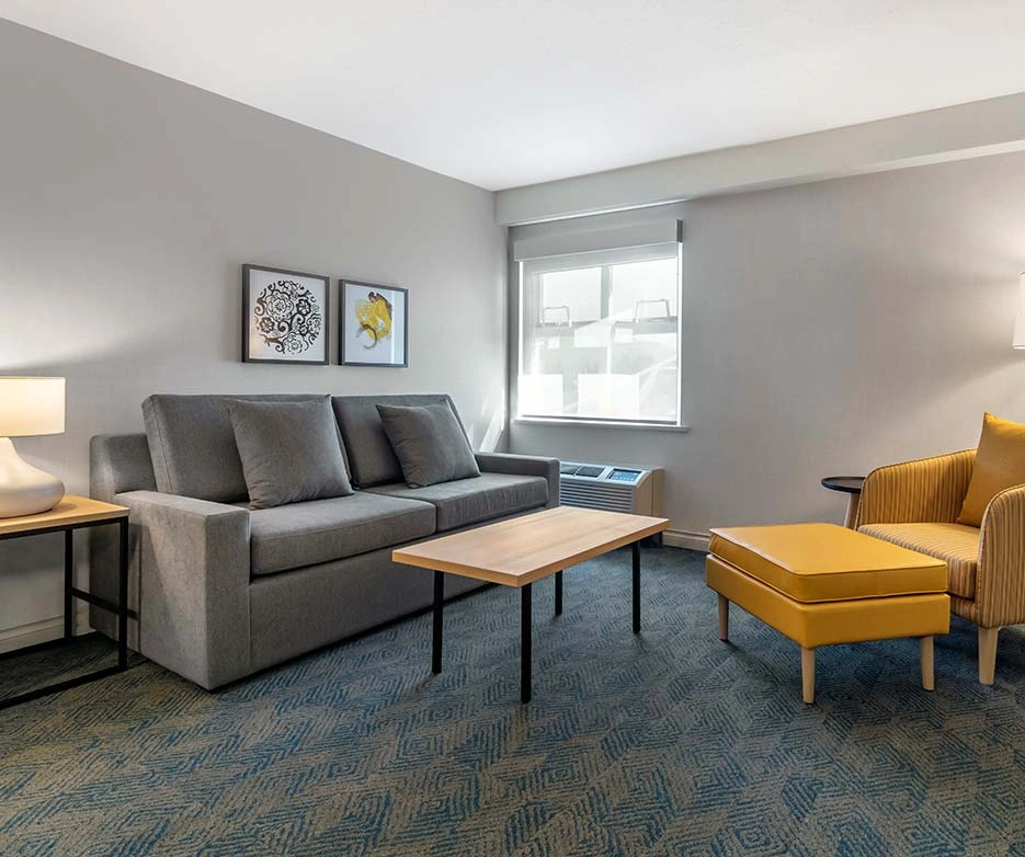  Junior Executive Suite